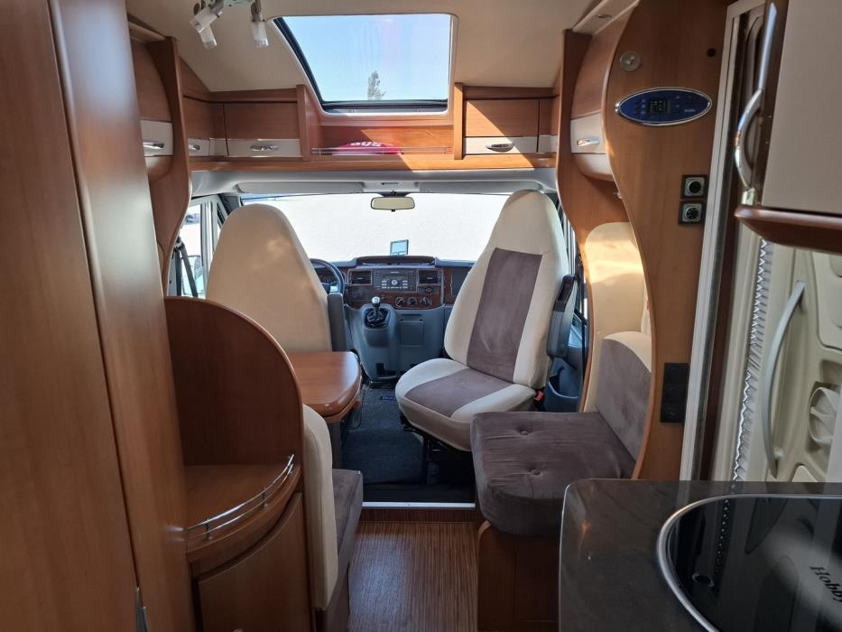 HOBBY T500 Van Exclusive 2009