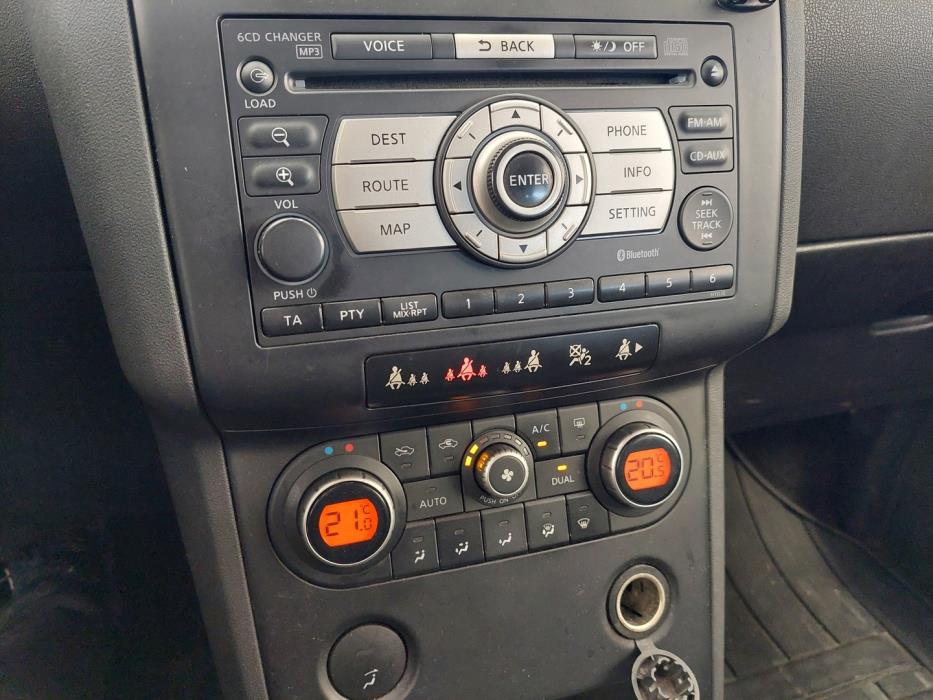 NISSAN Qashqai+2 2009
