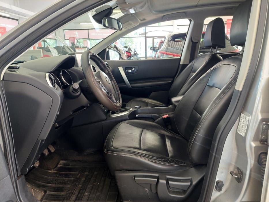 NISSAN Qashqai+2 2009