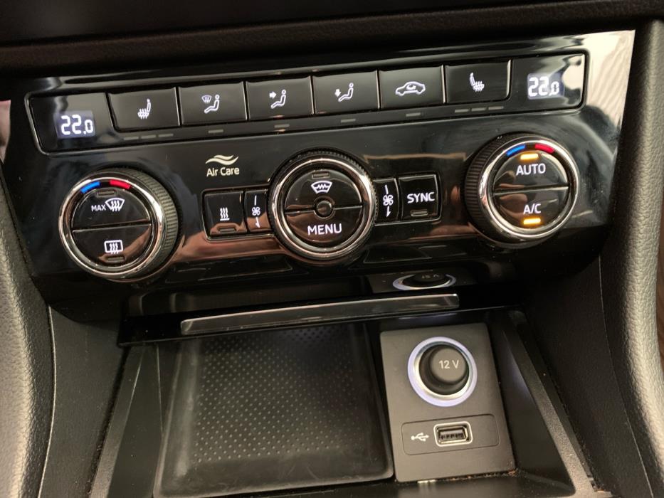 SKODA Superb 2019