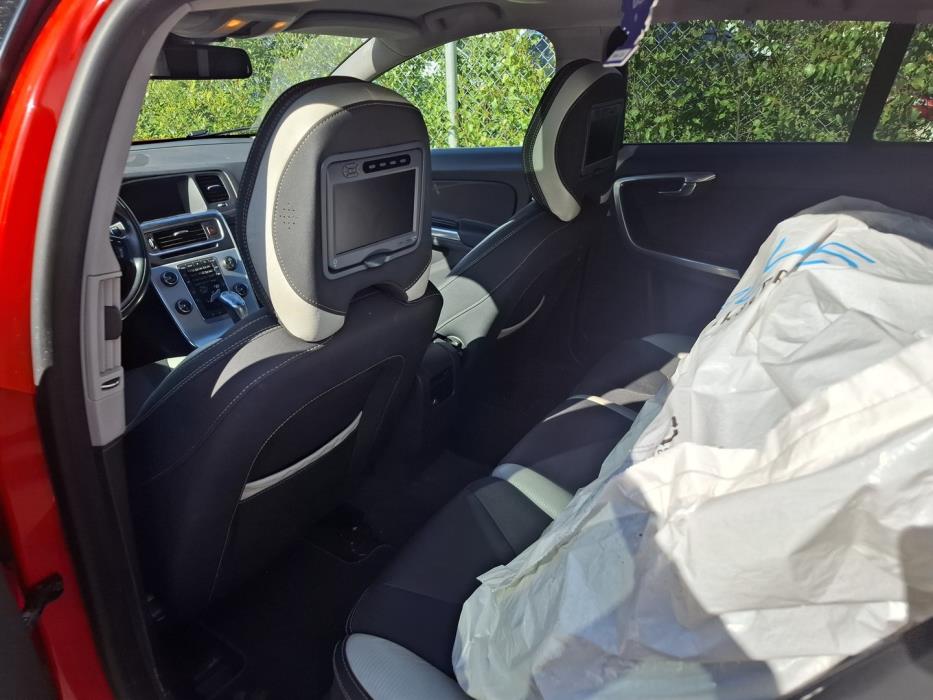 VOLVO V60 2011