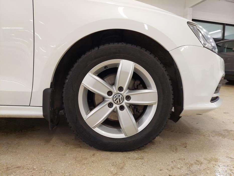 VOLKSWAGEN Jetta 2017