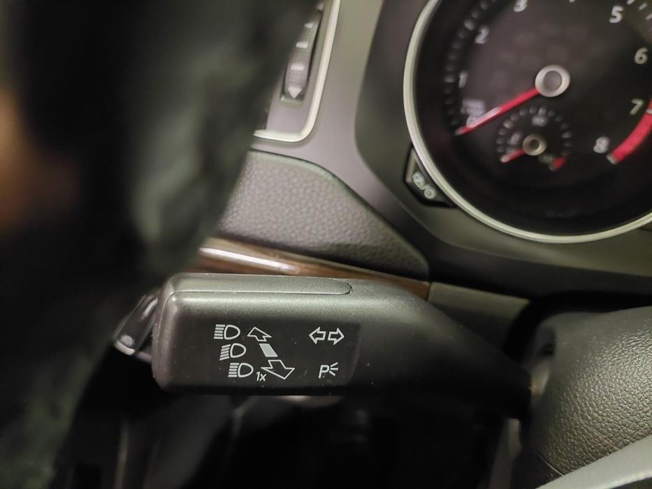 VOLKSWAGEN Jetta 2017