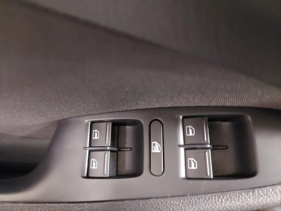 VOLKSWAGEN Jetta 2017