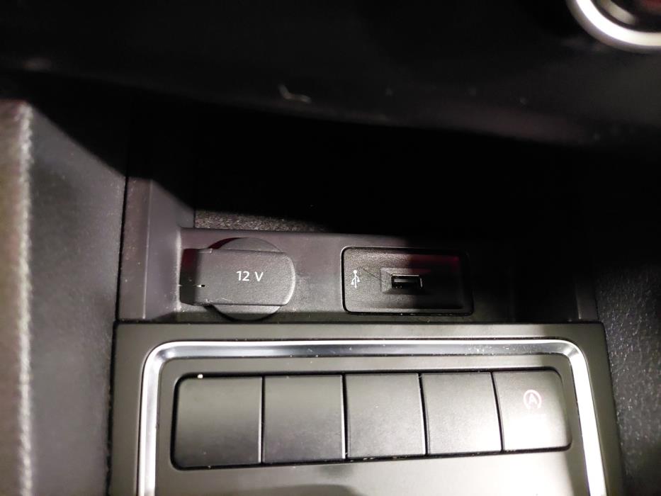 VOLKSWAGEN Jetta 2017