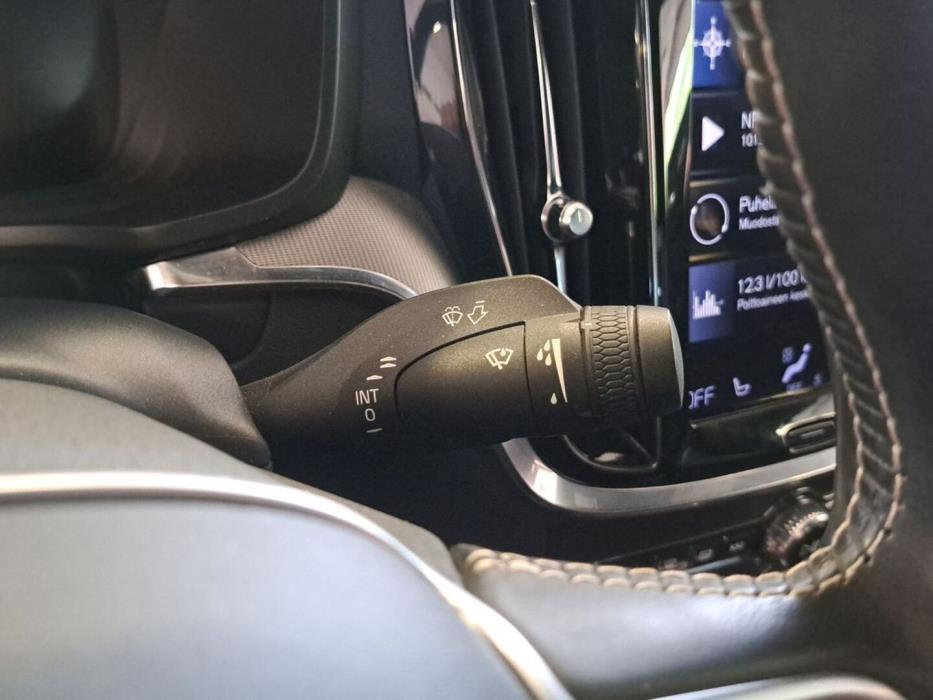 VOLVO S60 2021