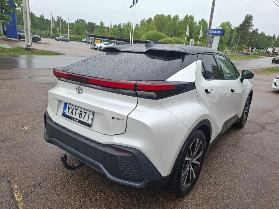 TOYOTA C-HR 2023