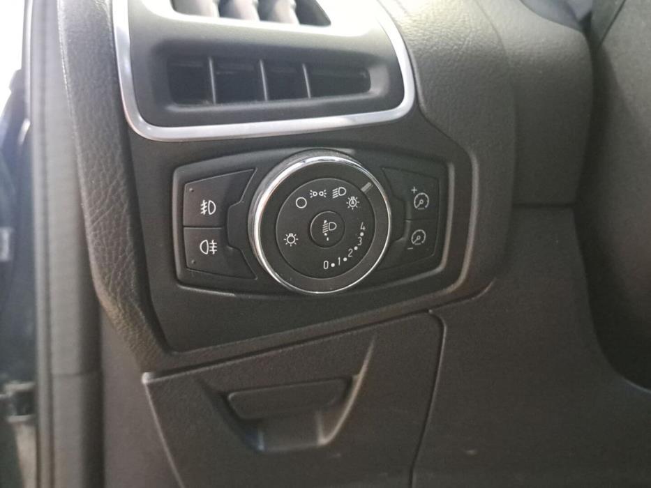 FORD Focus 2011