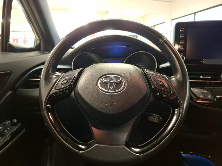 TOYOTA C-HR 2020