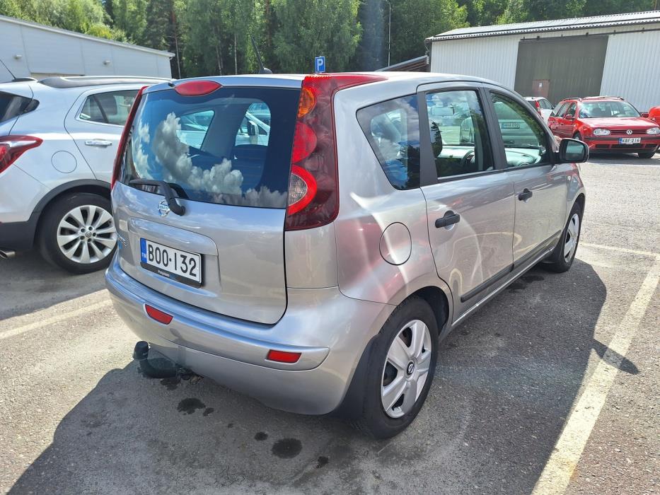 NISSAN Note 2011