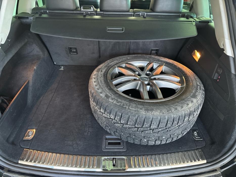 VOLKSWAGEN Touareg 2011