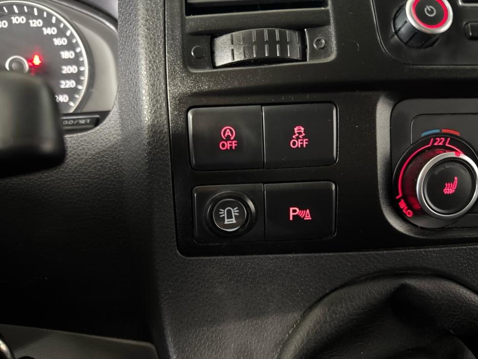 VOLKSWAGEN Transporter 2015