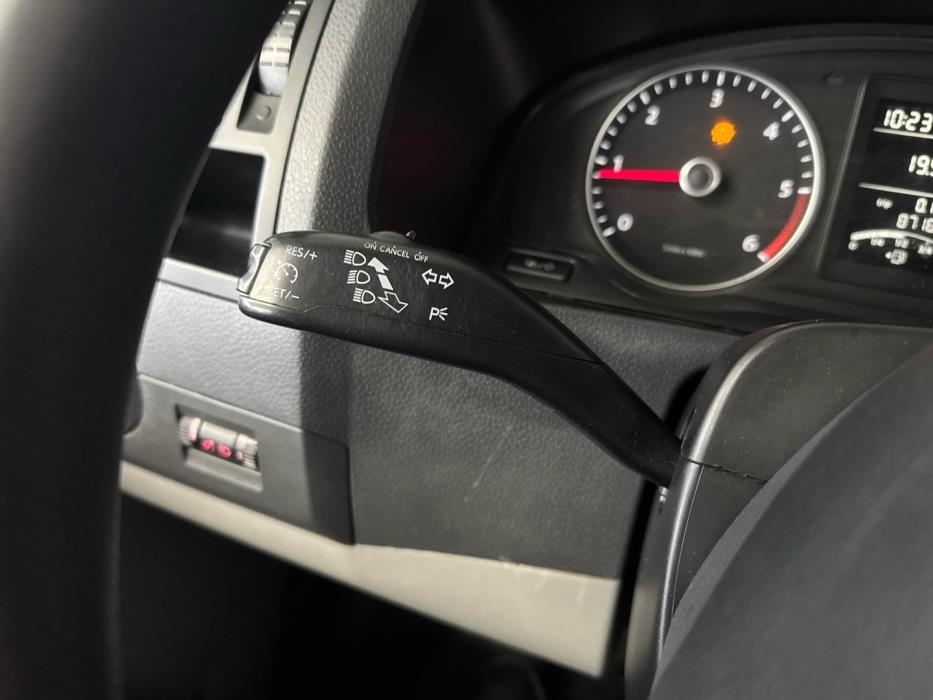 VOLKSWAGEN Transporter 2015