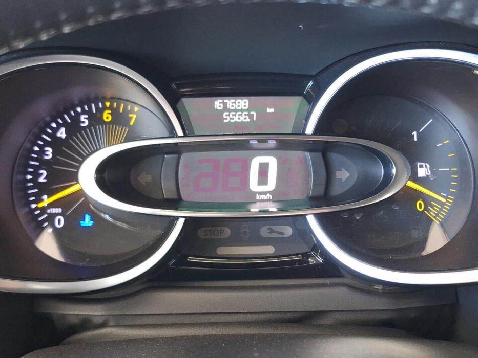 RENAULT Clio 2015