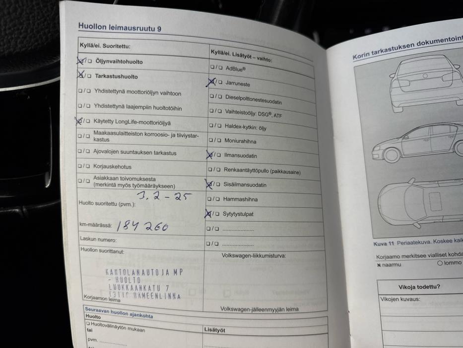 VOLKSWAGEN Touran 2016