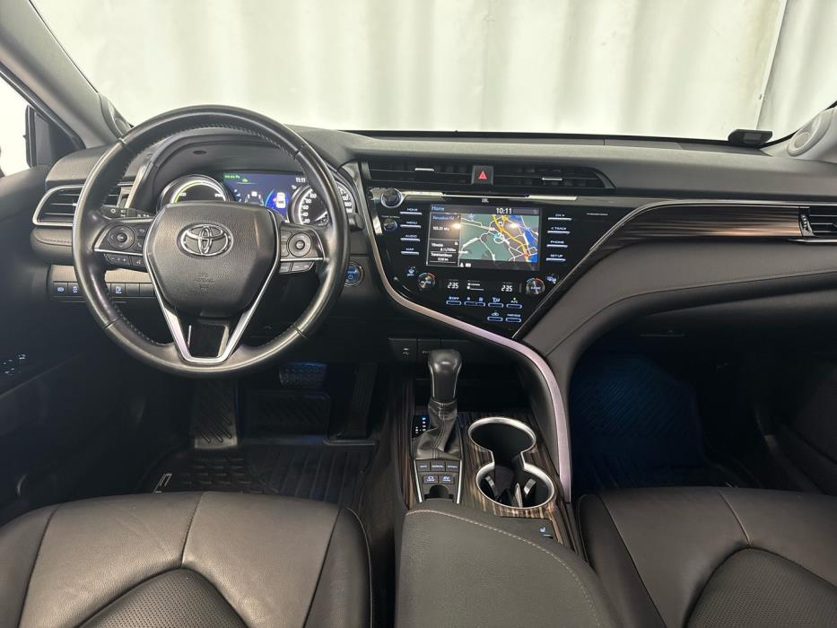 TOYOTA Camry 2019