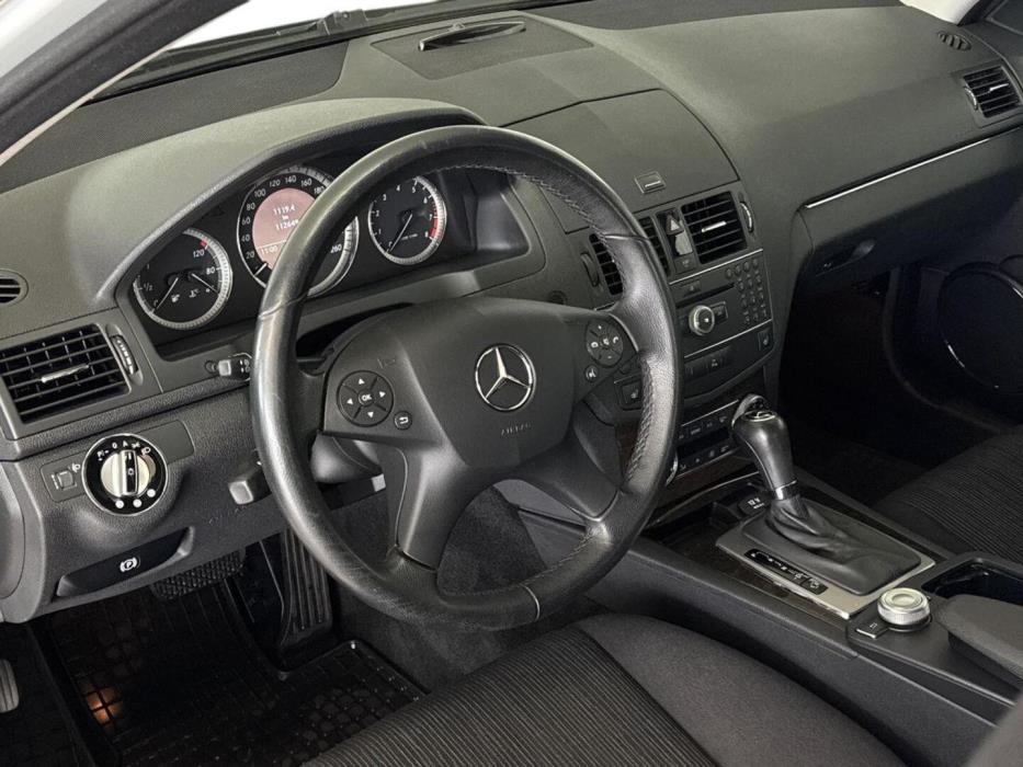 MERCEDES-BENZ C 2009