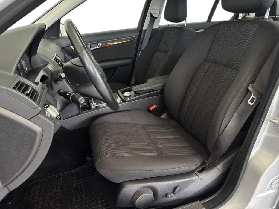 MERCEDES-BENZ C 2009