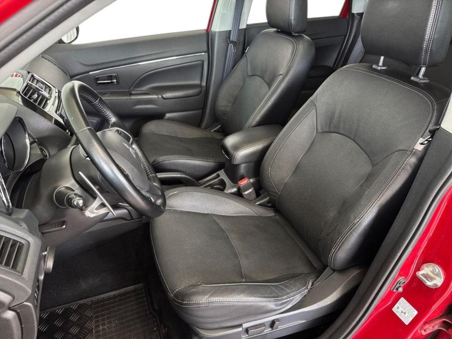 MITSUBISHI ASX 2014