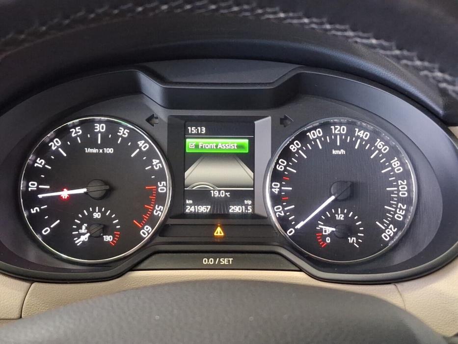 SKODA Octavia 2015