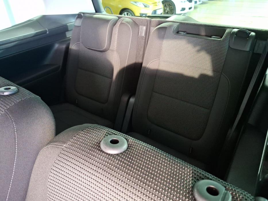VOLKSWAGEN Sharan 2016