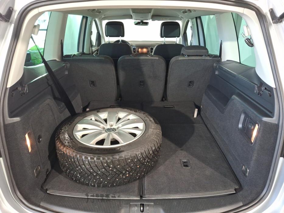 VOLKSWAGEN Sharan 2016