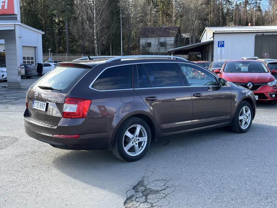 SKODA Octavia 2015