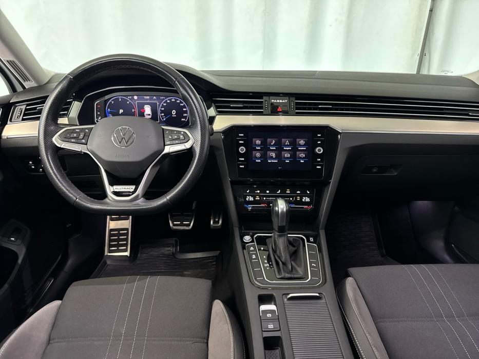 VOLKSWAGEN Passat 2021