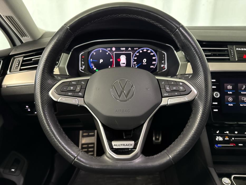 VOLKSWAGEN Passat 2021