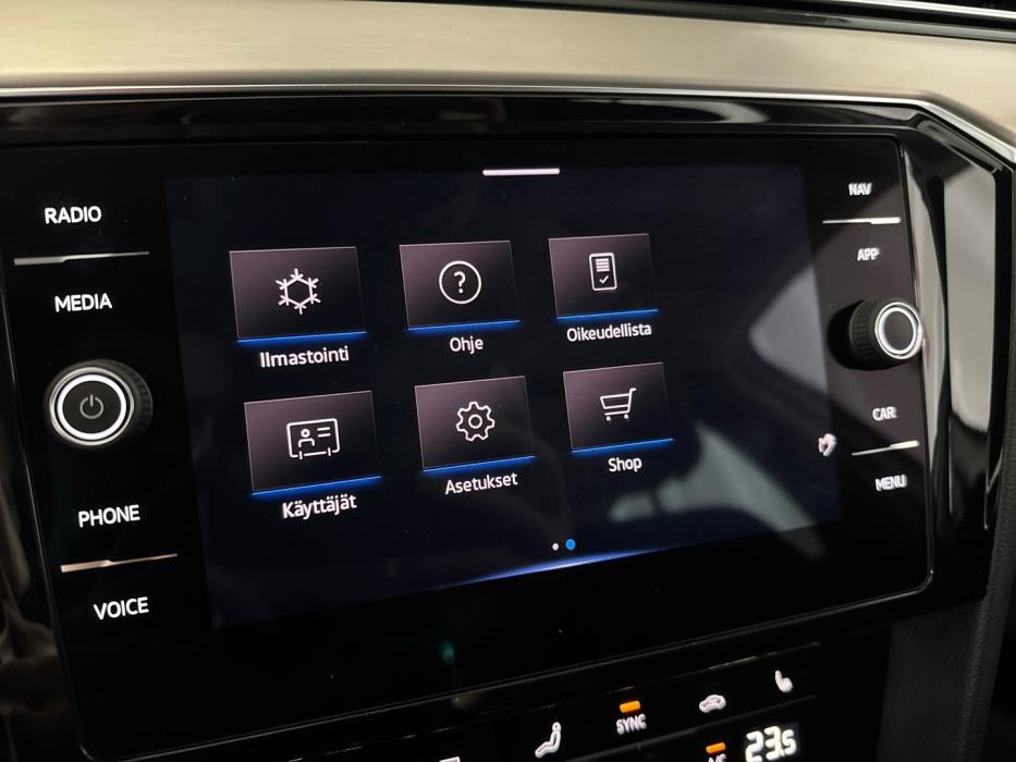 VOLKSWAGEN Passat 2021