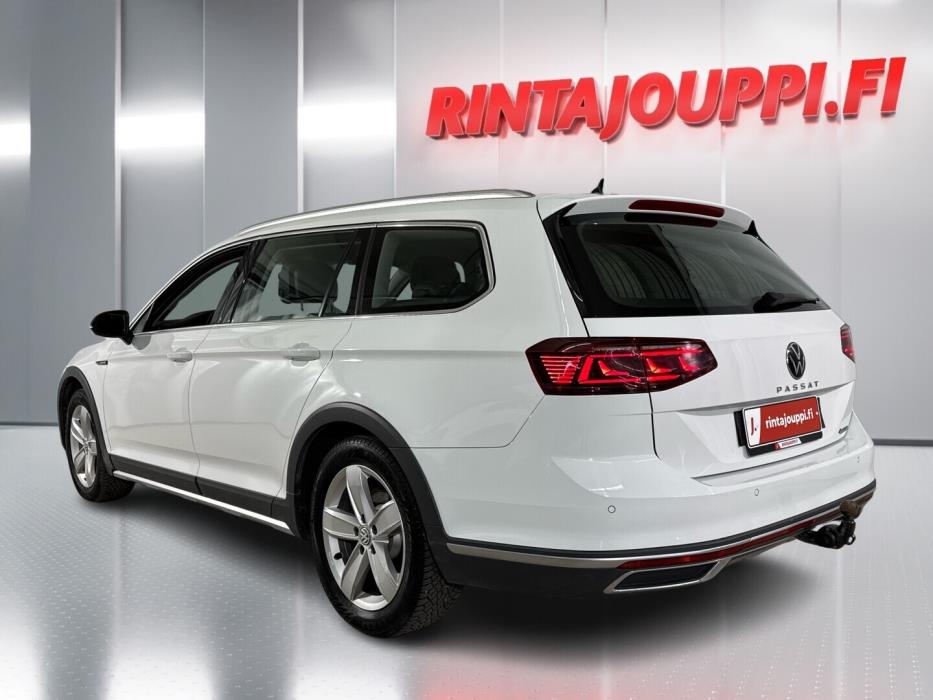 VOLKSWAGEN Passat 2021