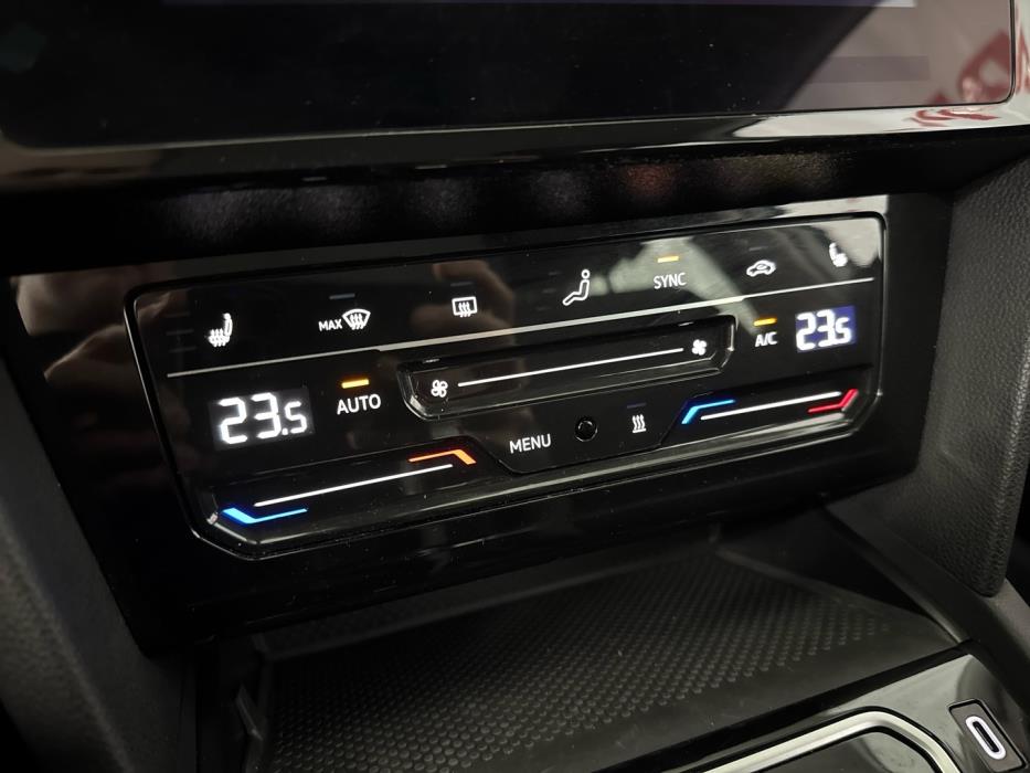 VOLKSWAGEN Passat 2021