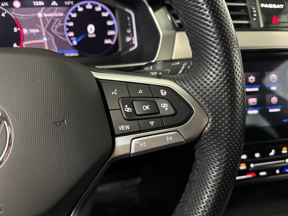 VOLKSWAGEN Passat 2021