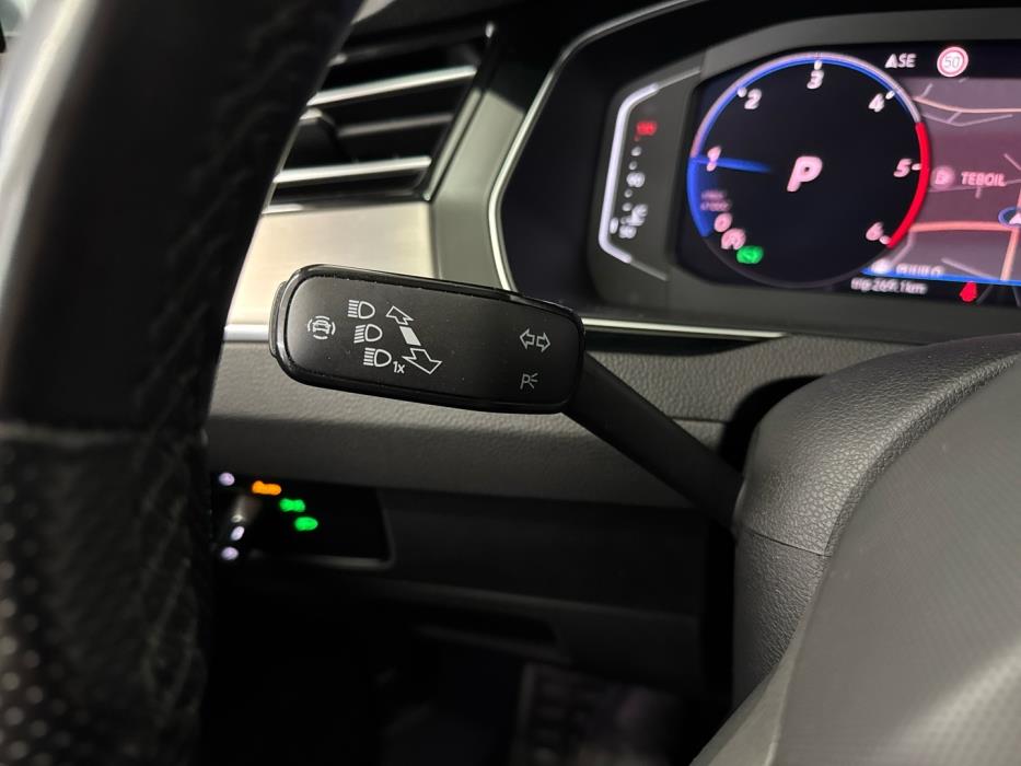 VOLKSWAGEN Passat 2021