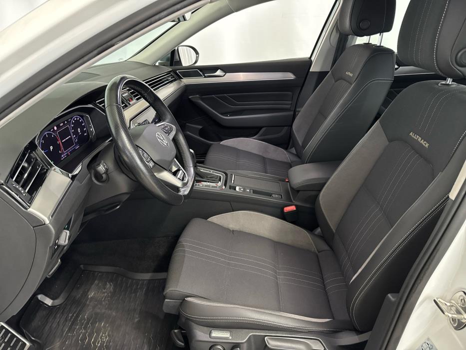 VOLKSWAGEN Passat 2021