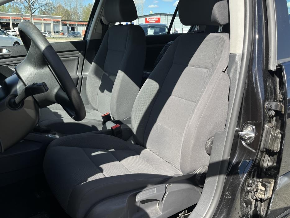 VOLKSWAGEN Golf 2006