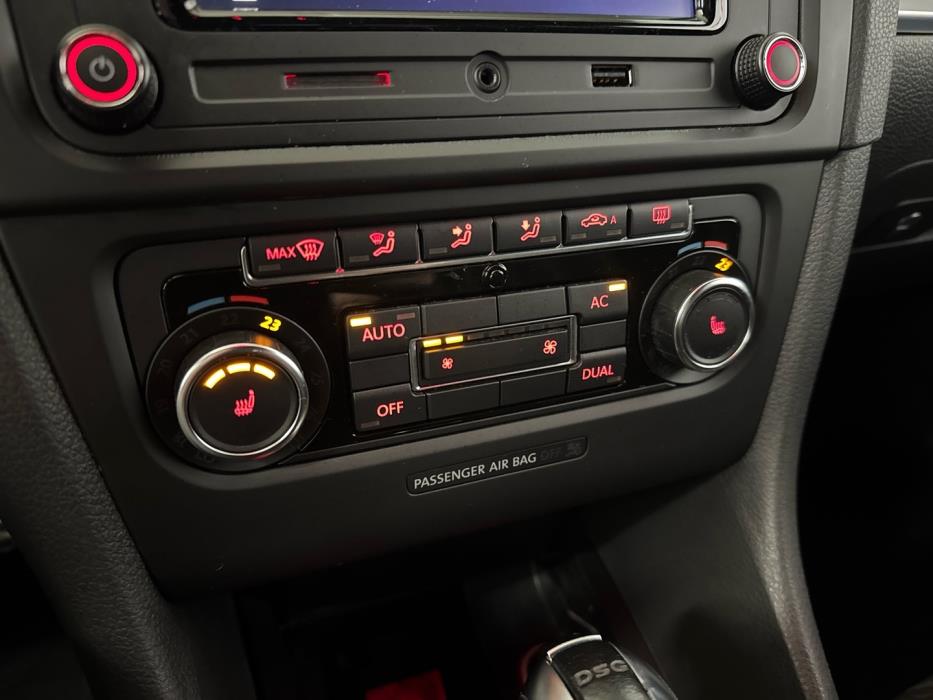 VOLKSWAGEN Golf 2011