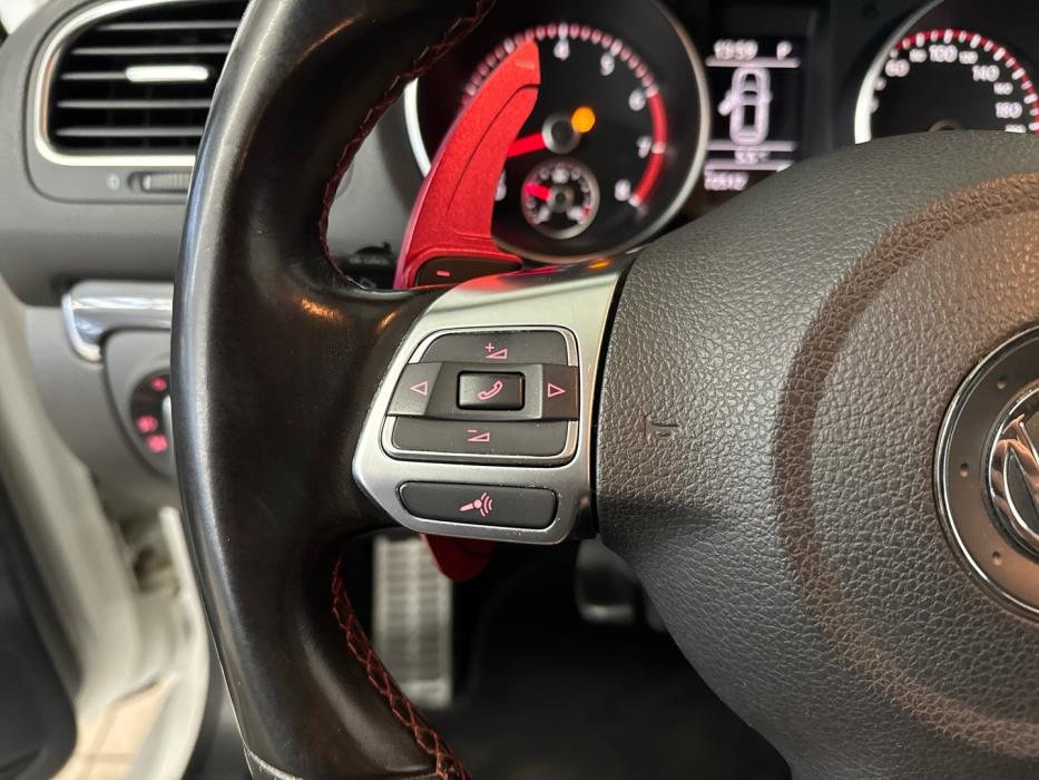 VOLKSWAGEN Golf 2011