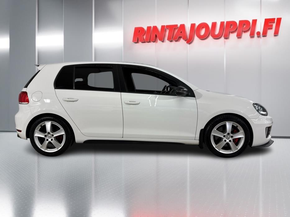 VOLKSWAGEN Golf 2011