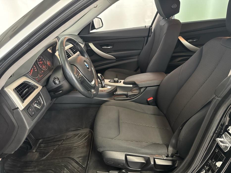 BMW 320 Gran Turismo 2014
