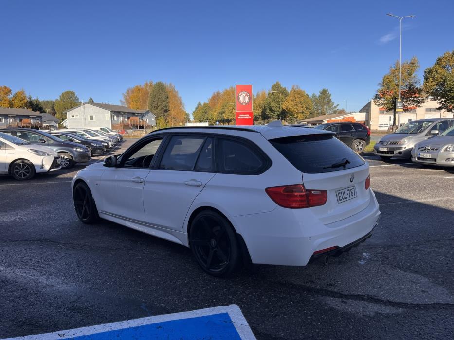 BMW 320 2015