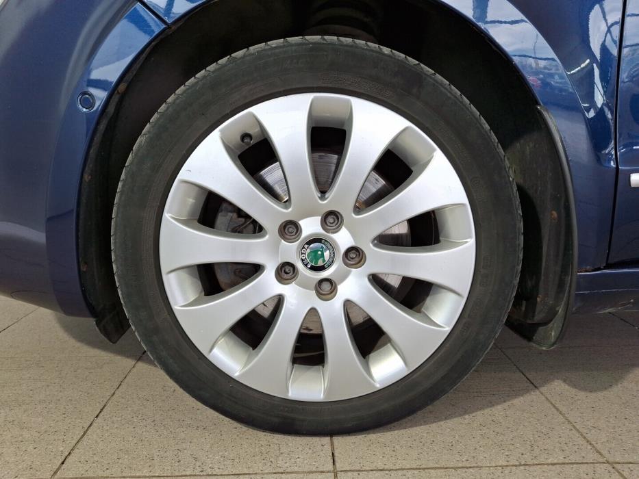 SKODA Superb 2009