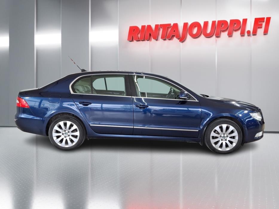 SKODA Superb 2009
