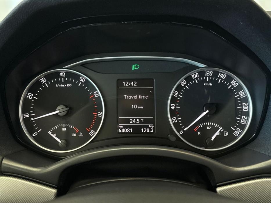 SKODA Octavia 2012