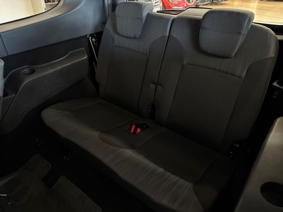 DACIA Lodgy 2013