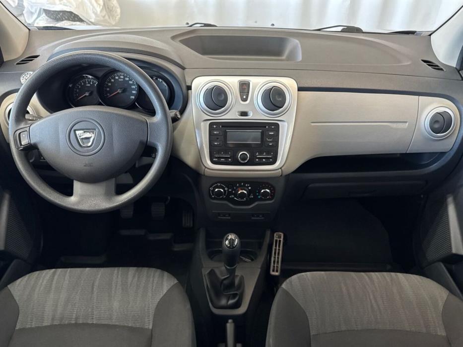 DACIA Lodgy 2013