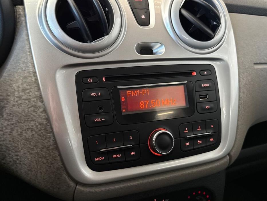DACIA Lodgy 2013