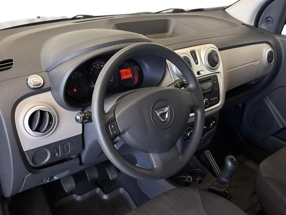 DACIA Lodgy 2013