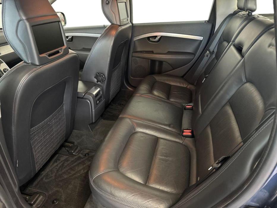 VOLVO XC70 2012