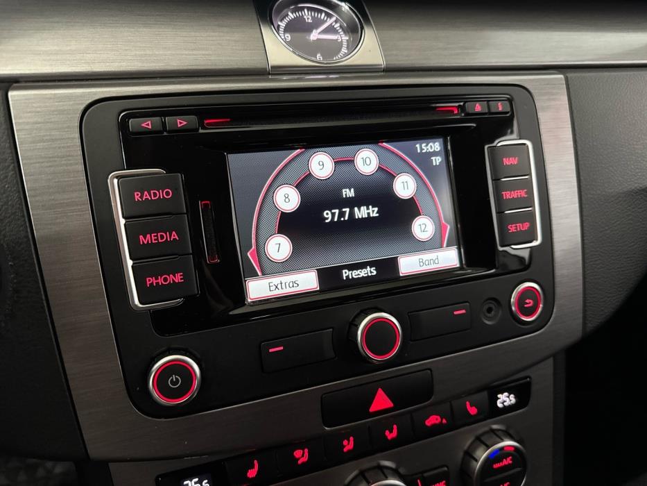 VOLKSWAGEN Passat 2013